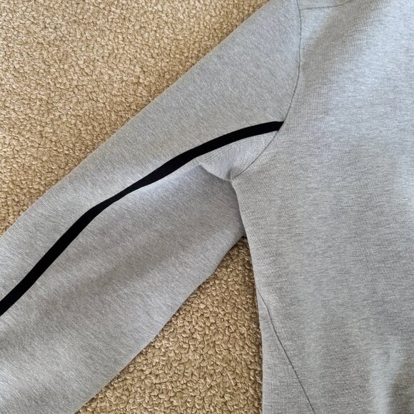 Lululemon Tech Hoodie LIGHTLY WORN - Large, Grey - Picture 4 of 6
